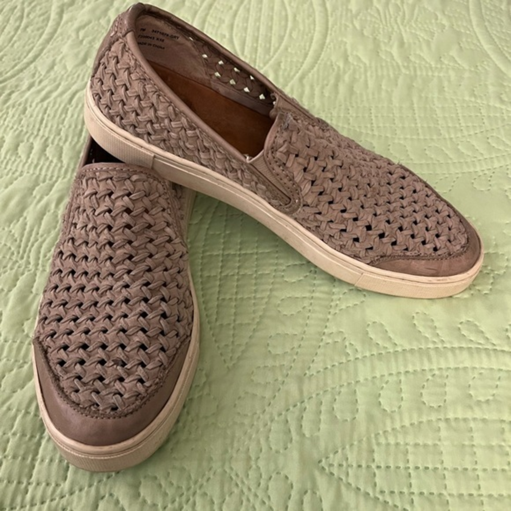 Frye Gemma Woven Suede‎ Slip On Shoes sz 7 beige